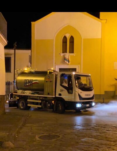 Pulizia notturna strade centro